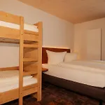 Iq-hotel