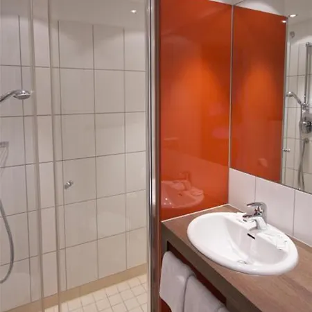 Iq-hotel Hotel 2*
