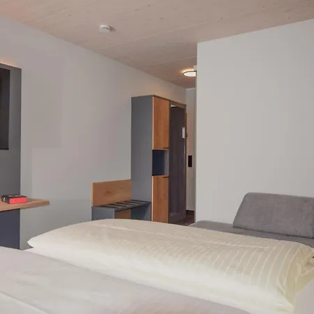 Iq-hotel Hotel 2*