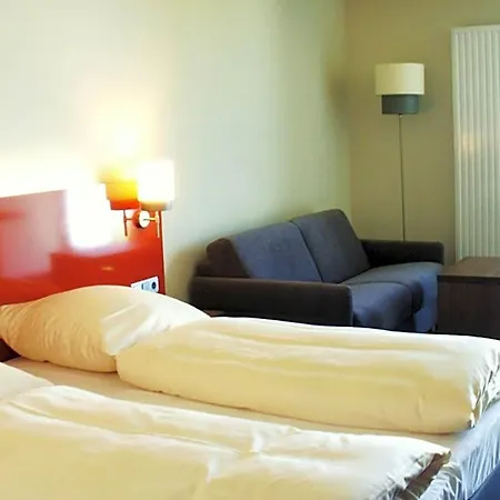 Iq-hotel