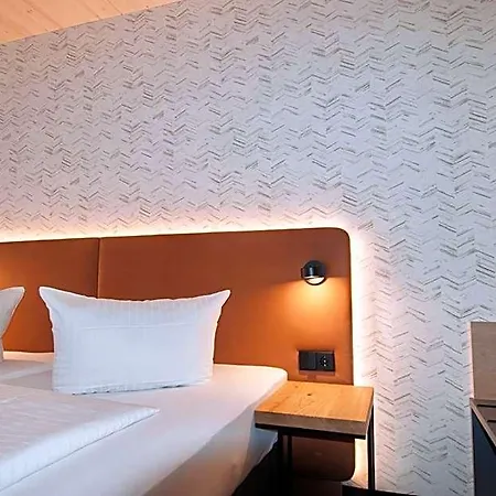 Iq-hotel Hotel 2*