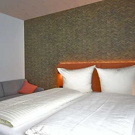 Iq-hotel Hotel 2*