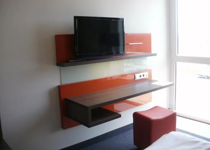 מלון Iq-hotel 2*